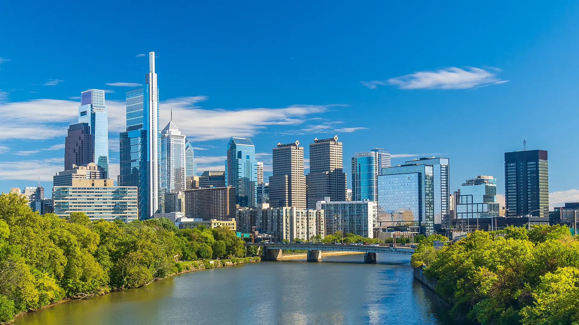 Philadelphia downtown city skyline
