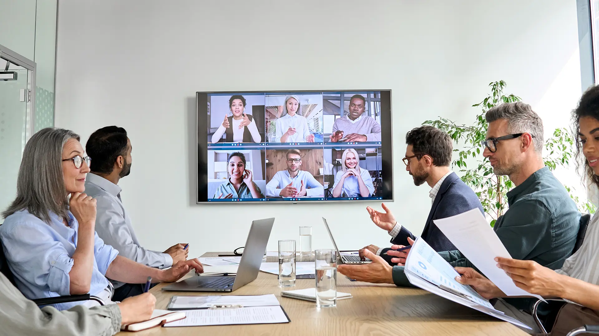 Integrated Communication Networks