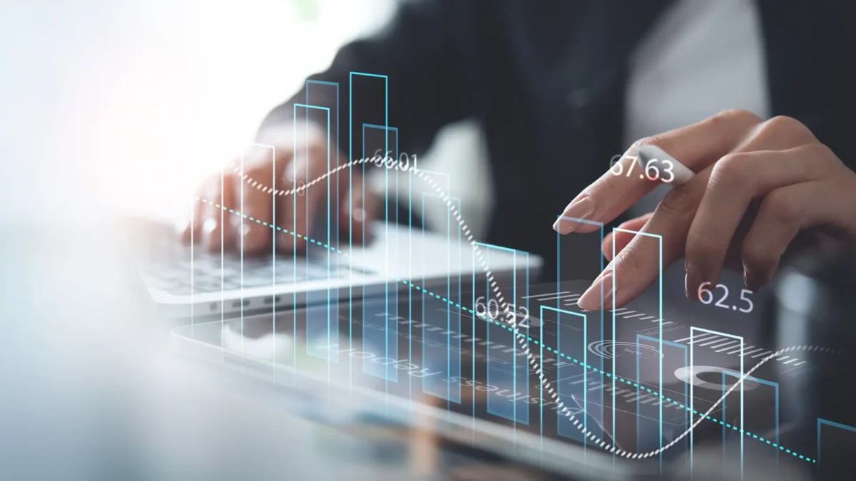 Analyzing and calculating financial data