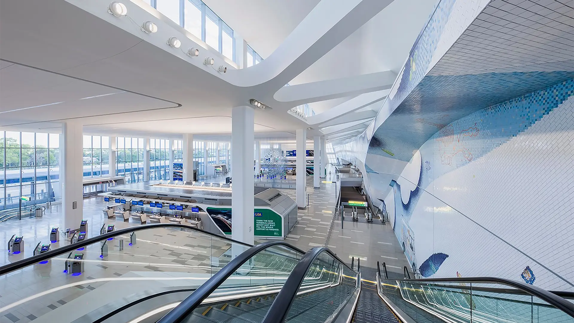 Airports & Travel Hubs