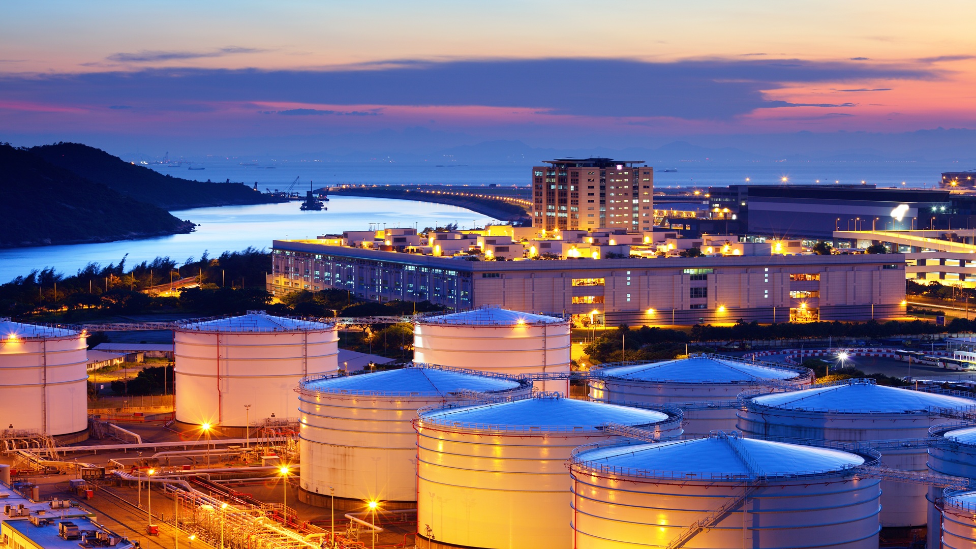 Canada proposes new regulation for Petroleum Storage Tanks & Loading Racks