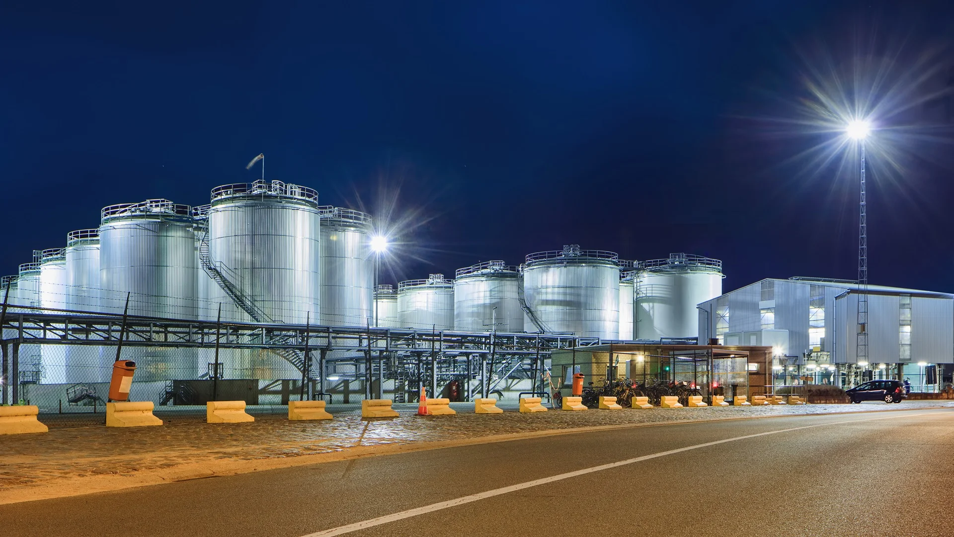 EPA Continues Refinery Enforcement Push with New Benzene Fenceline Enforcement Alert