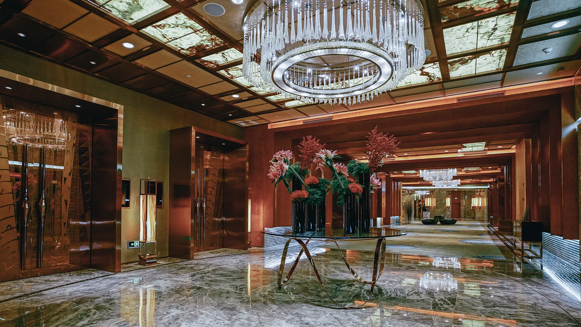 Retail & Hospitality
